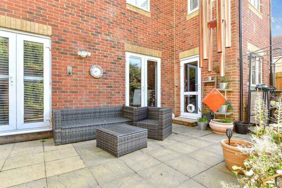 Property photo 4