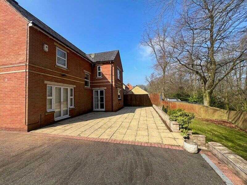 Property photo 6