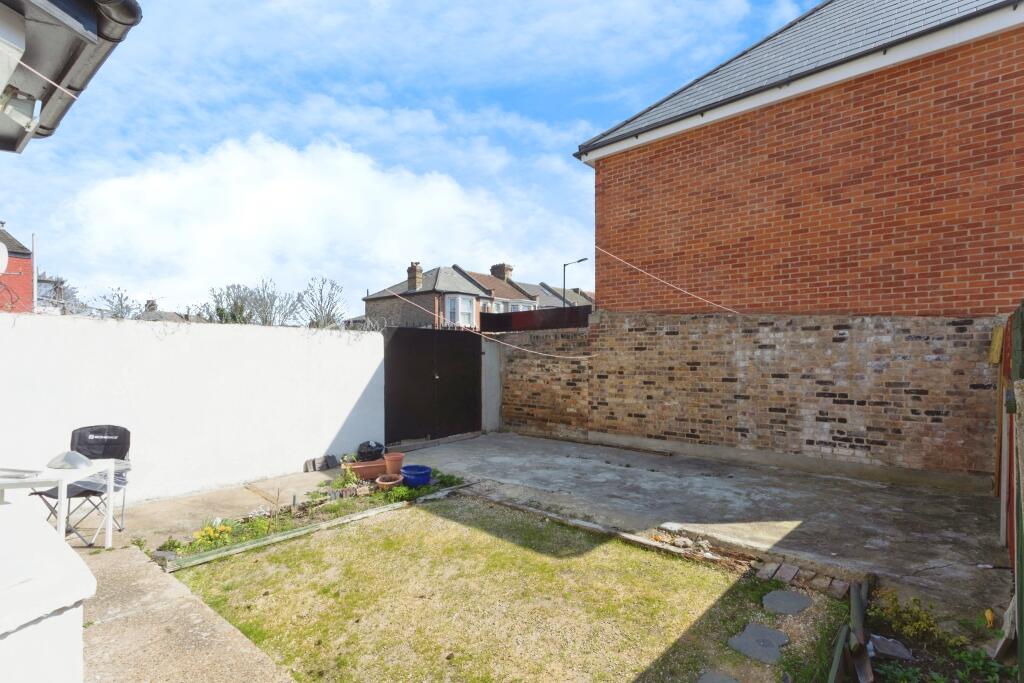 Property photo 6